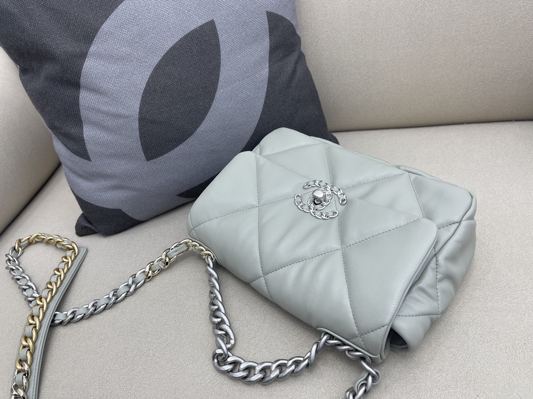 Lambskin 19 Handbag Flap Bag AS1160 Gray